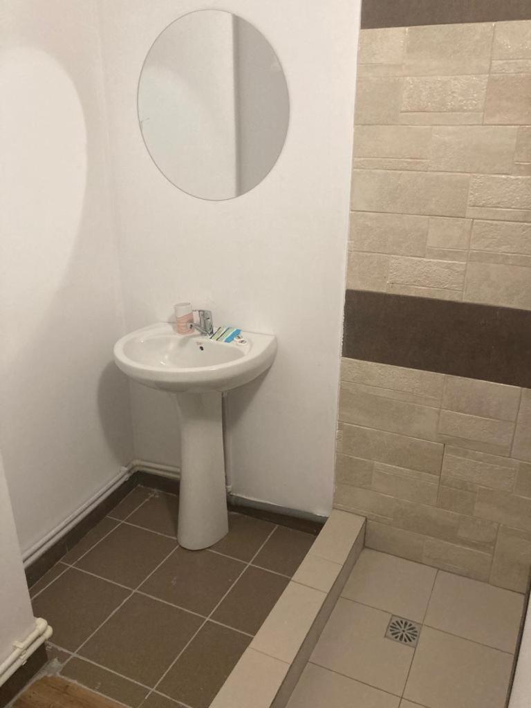Apartments4Rent Яссы Экстерьер фото